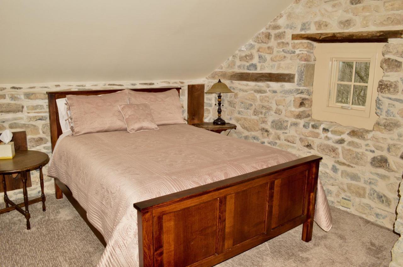 Rocky Acre Farm Bed & Breakfast Mount Joy Extérieur photo